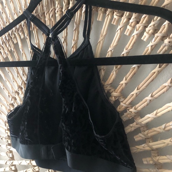 Aerie crushed velvet halter bralette black - Picture 8 of 10